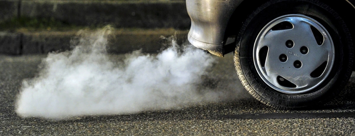 Vehicle exhaust pollution